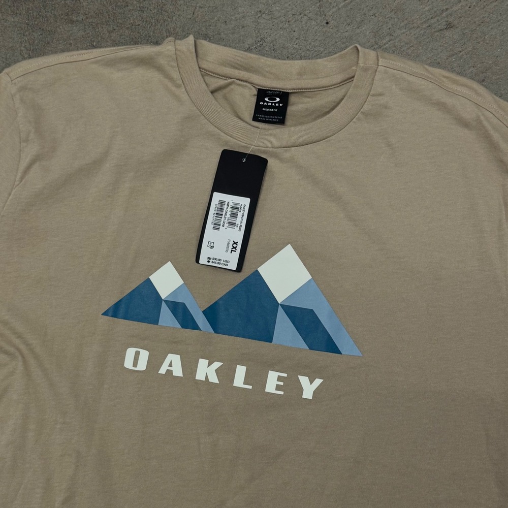 Oakley Fractal Peaks Graphic Tee Humus Tan Mountain Short Sleeve XXL FOA405705